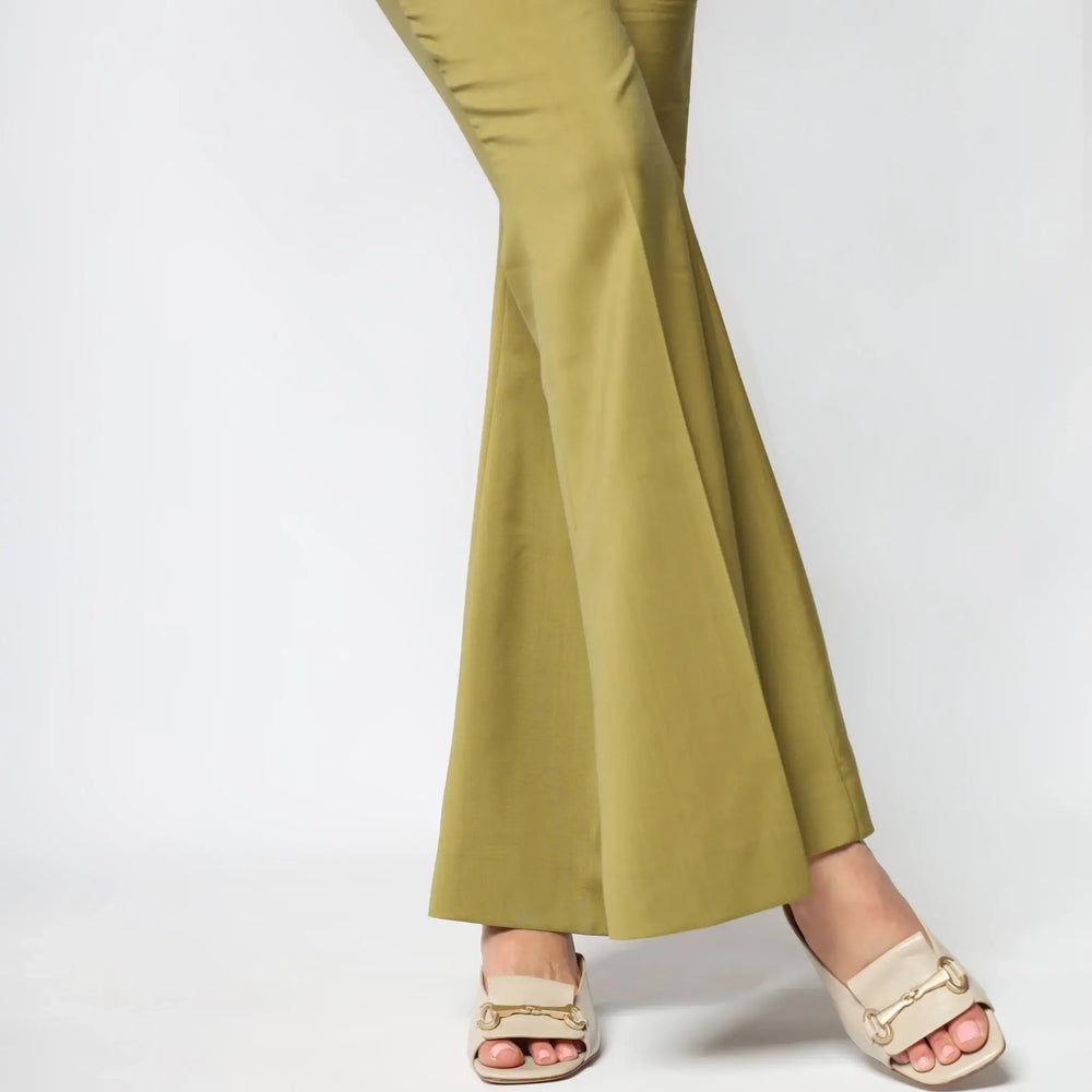 Womens Lodevole New Rules Trousers Green Front View Legs Crossed