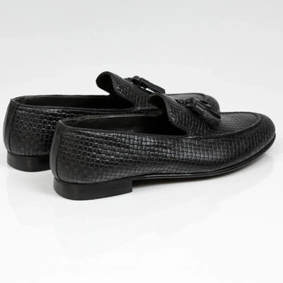 Lodevole Mens Burnished Tassel Loafers Black Back Isometric View