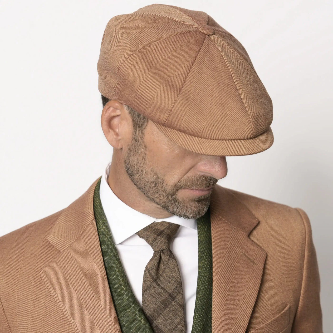 Lodevole Mens Newsboy Cap Brown Front Isometric View