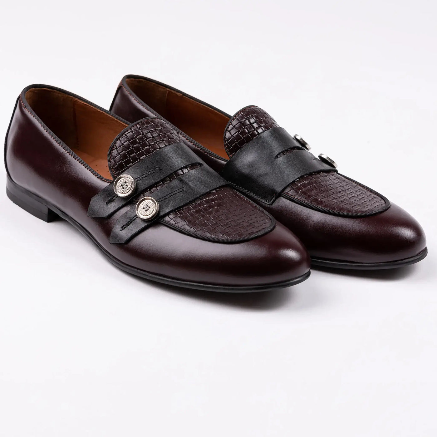 Lodevole Mens Two-buttoned Woven Loafers Burgundy Front Isometric View