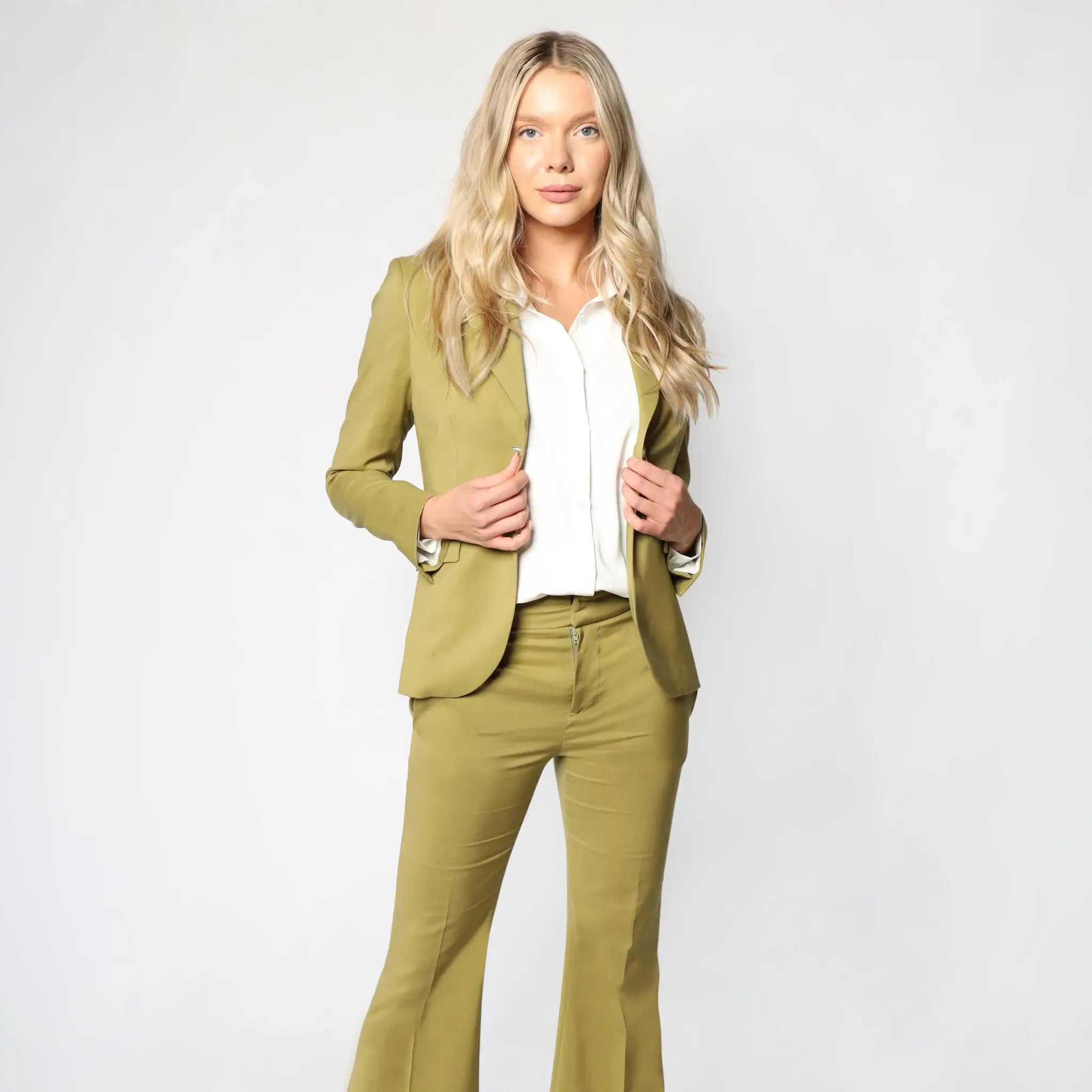 Lodevole Womens Living for Luxe Green Blazer Front View Thumbnail